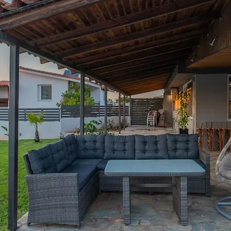 Holiday home Cuervo Poolside
